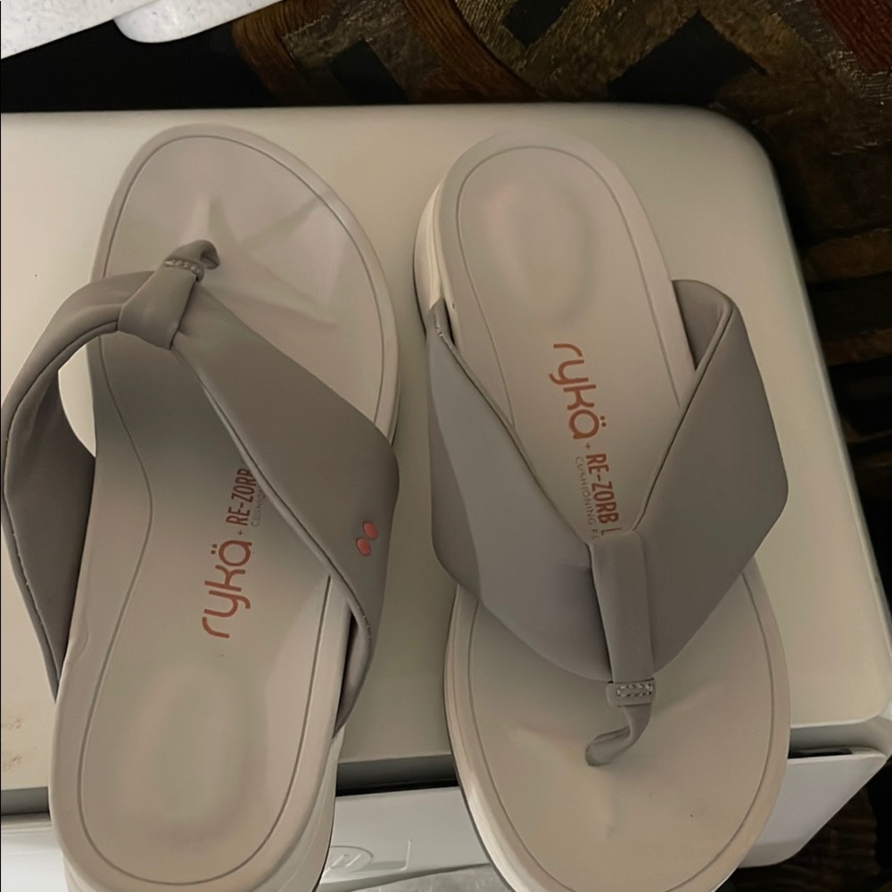 Ryka Women's Light Gray Sandals